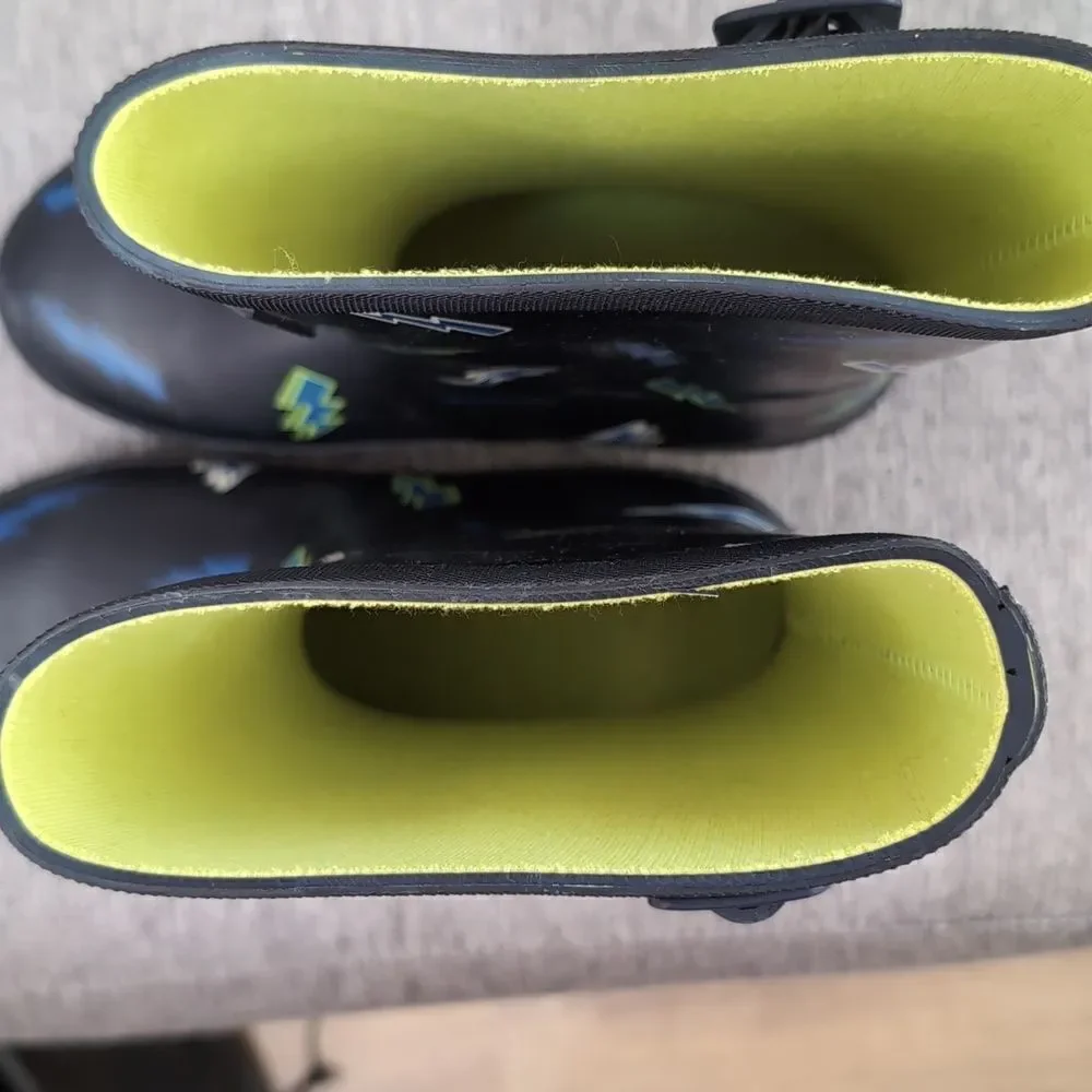 Joules Black and Blue Lightening Rain & Snow Boots Sz 4